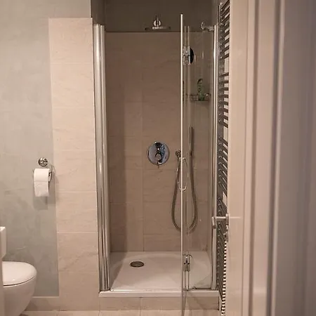 Chic Novel Flat With Terrace * 布拉格